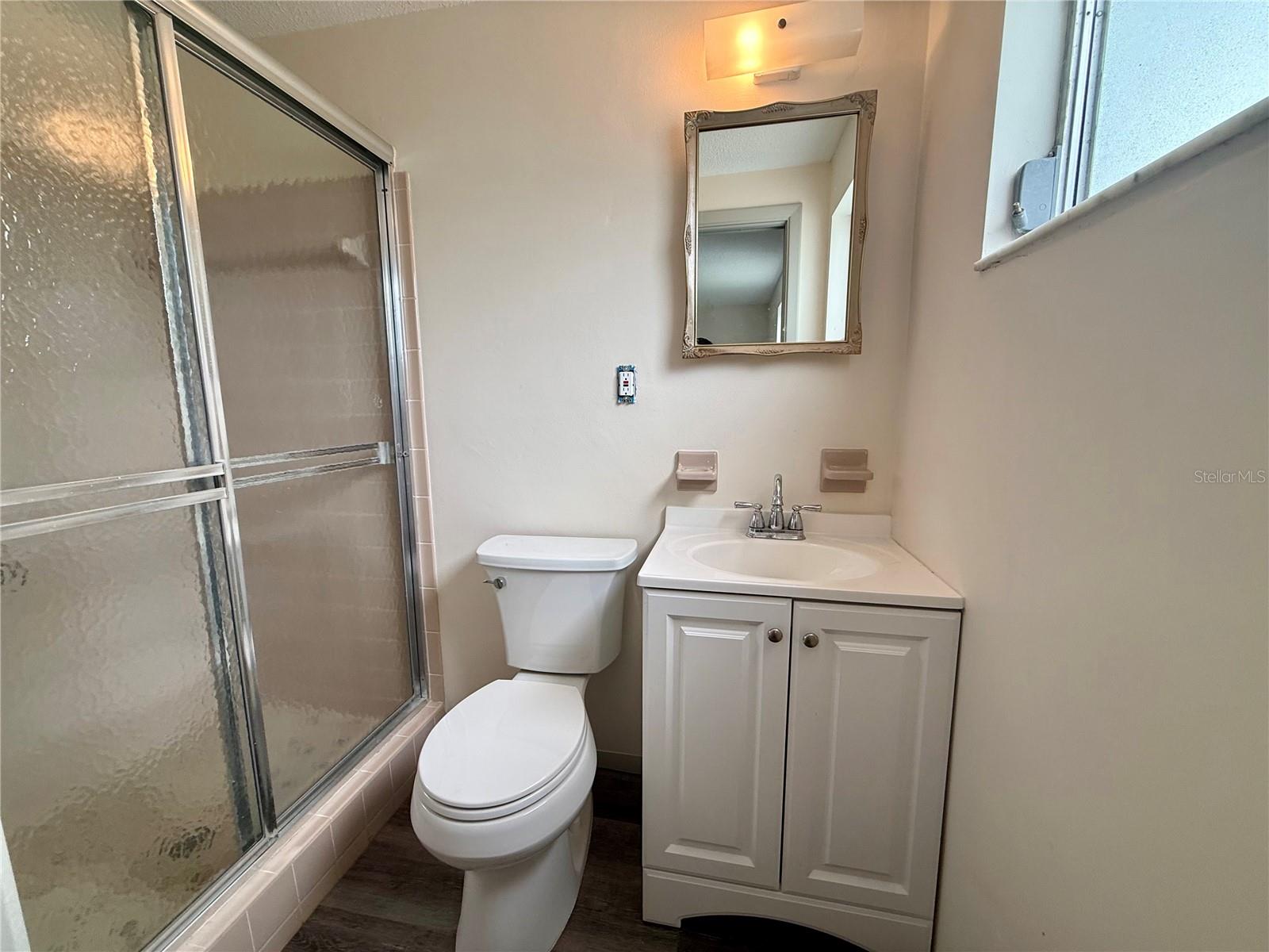 Listing photo id 10 for 3035 Coldwell Drive