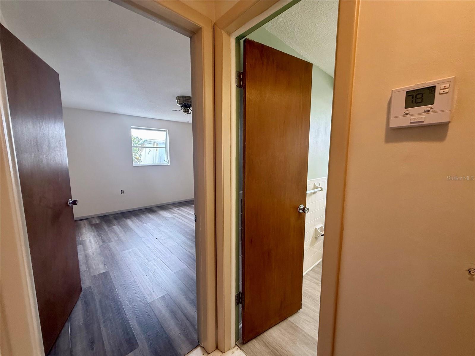 Listing photo id 7 for 3035 Coldwell Drive