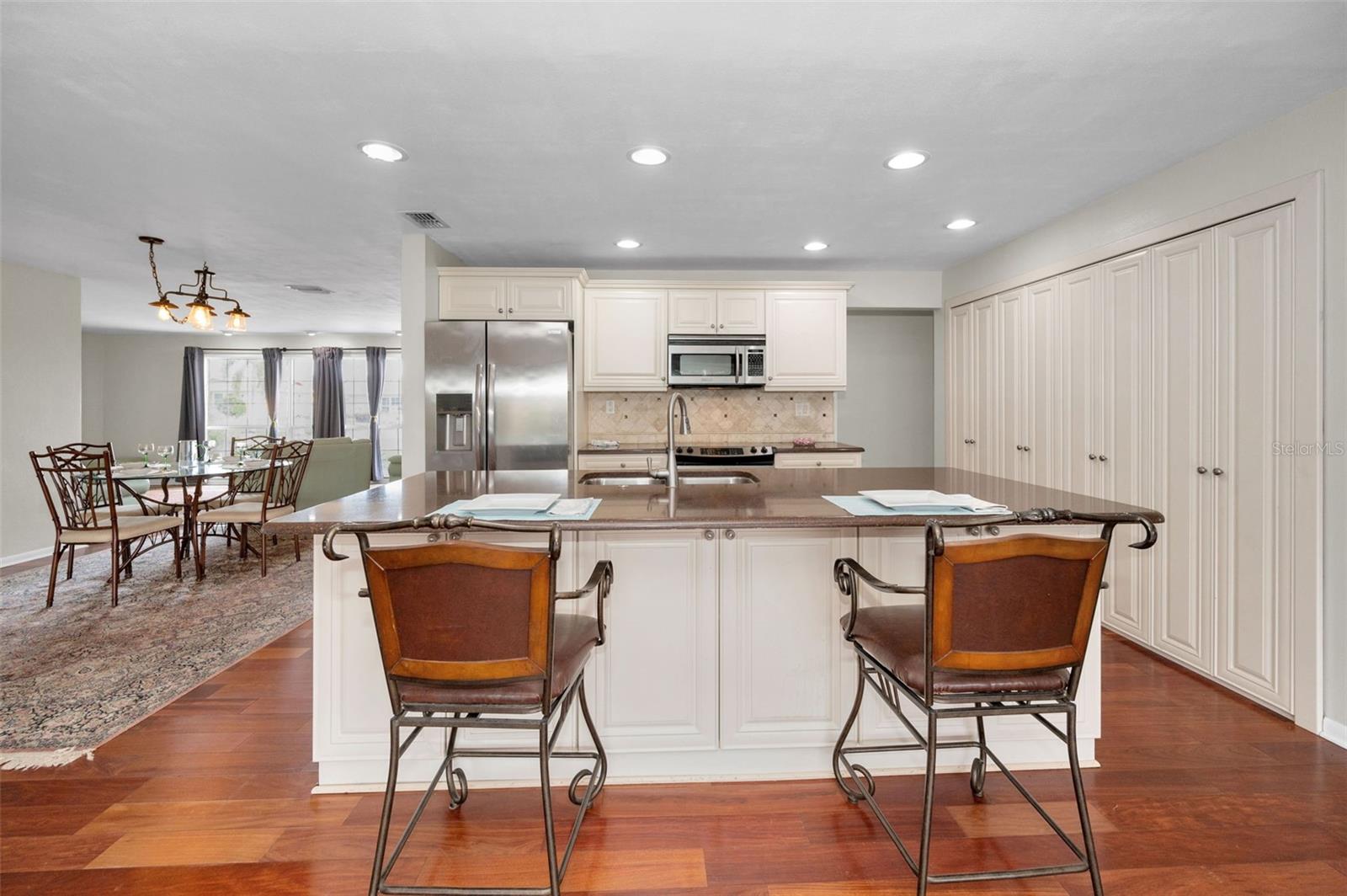 Image 14 of 76 For 14341 Passage Way