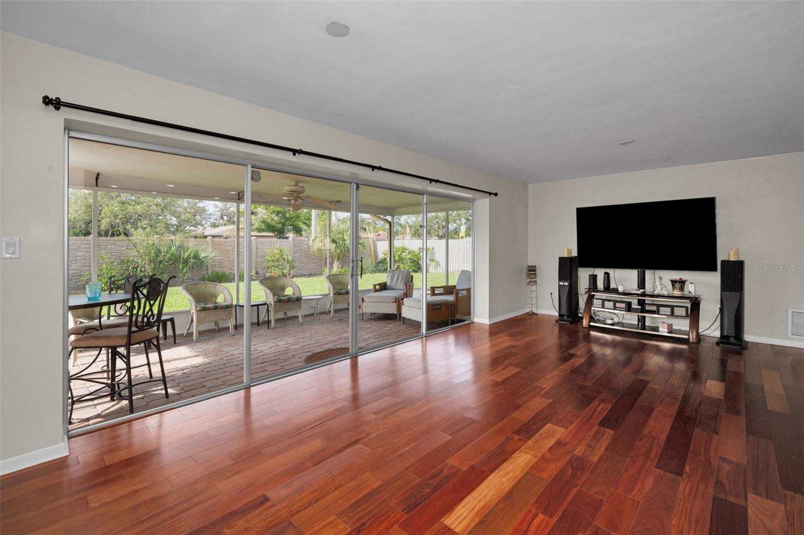 Image 21 of 76 For 14341 Passage Way