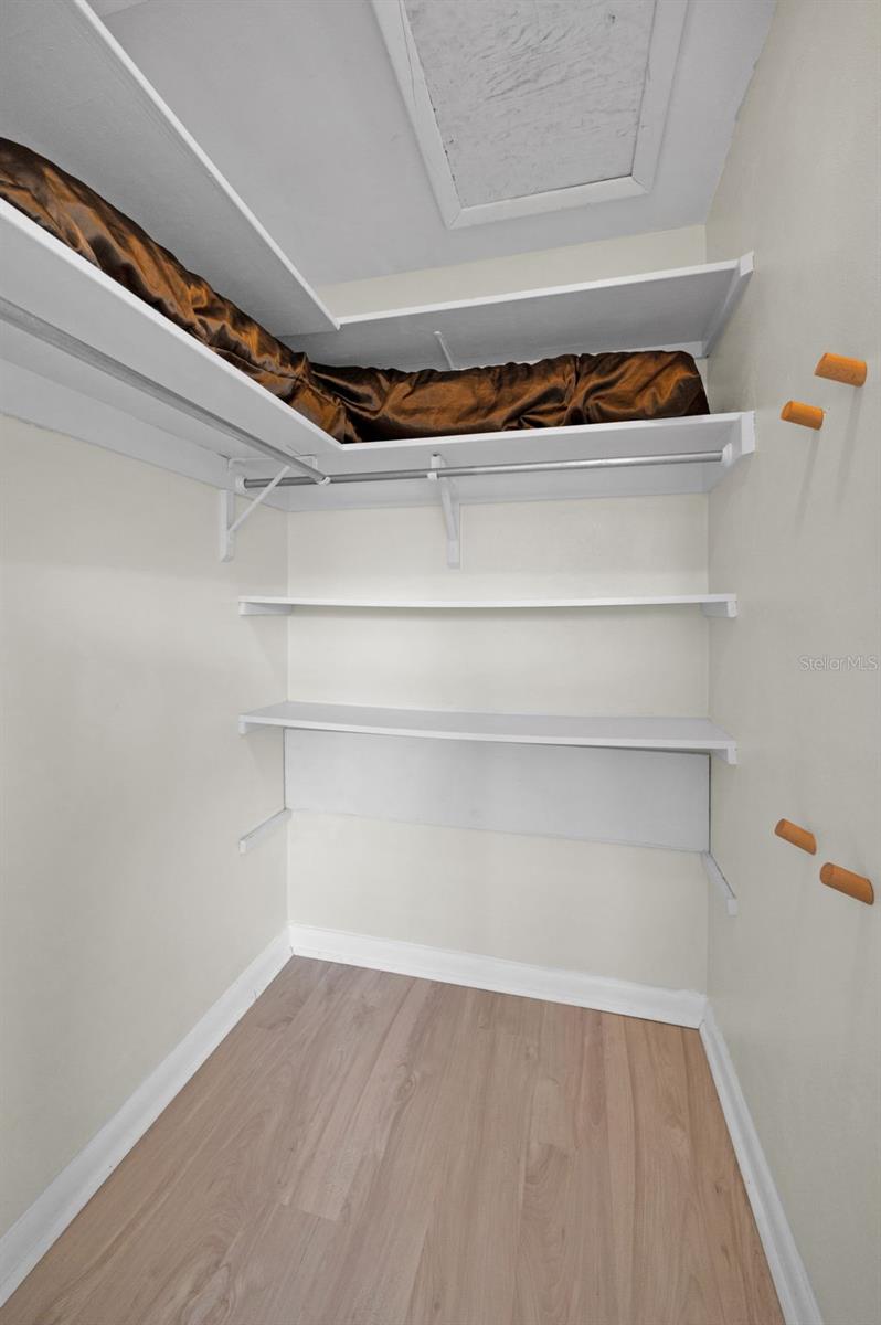 Image 40 of 76 For 14341 Passage Way
