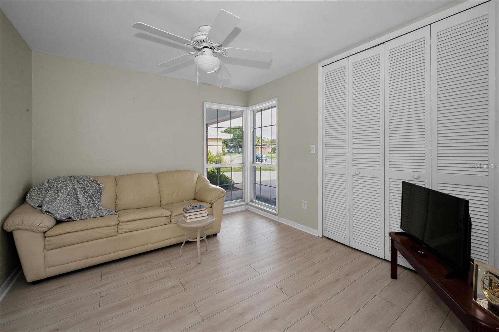 Image 46 of 76 For 14341 Passage Way