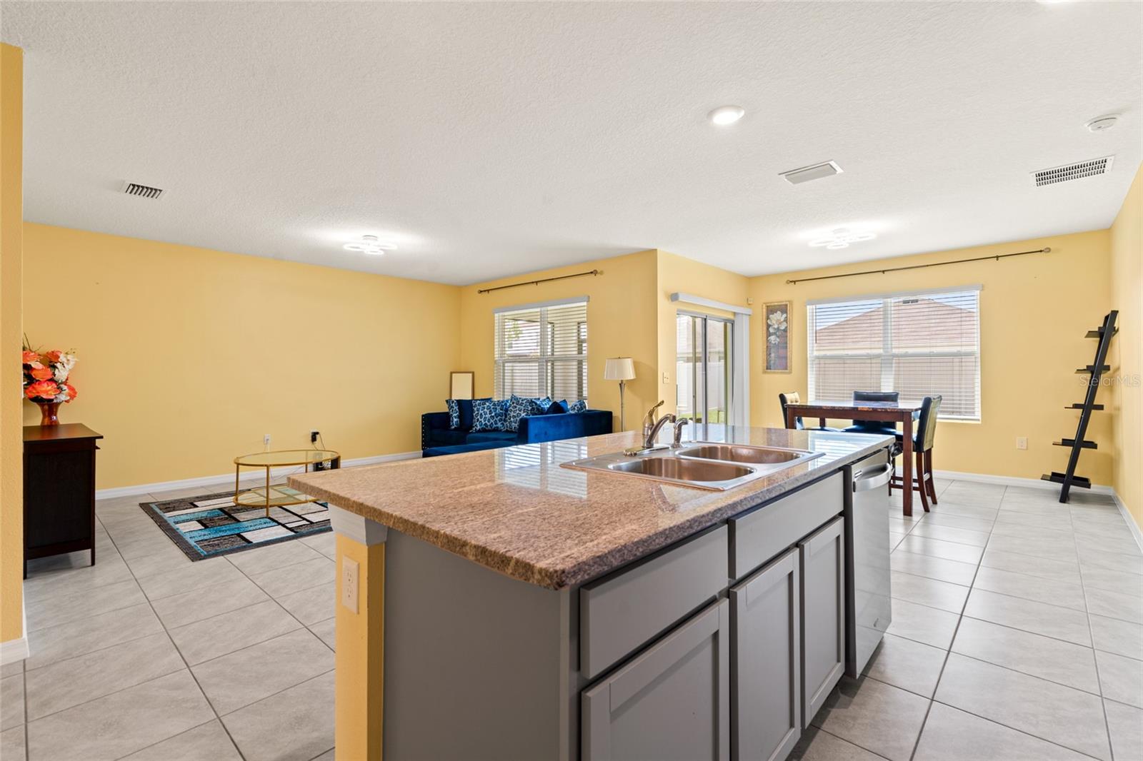 Image 16 of 34 For 34044 Sorrel Mint Drive