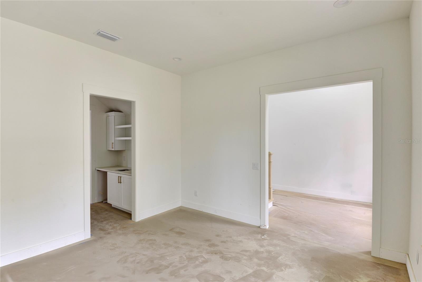 Image 12 of 39 For 4311 Sevilla Street