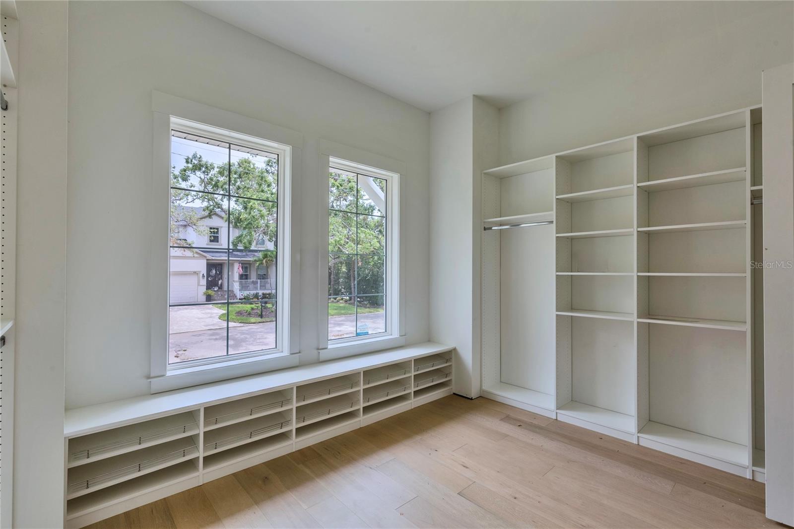 Image 18 of 39 For 4311 Sevilla Street