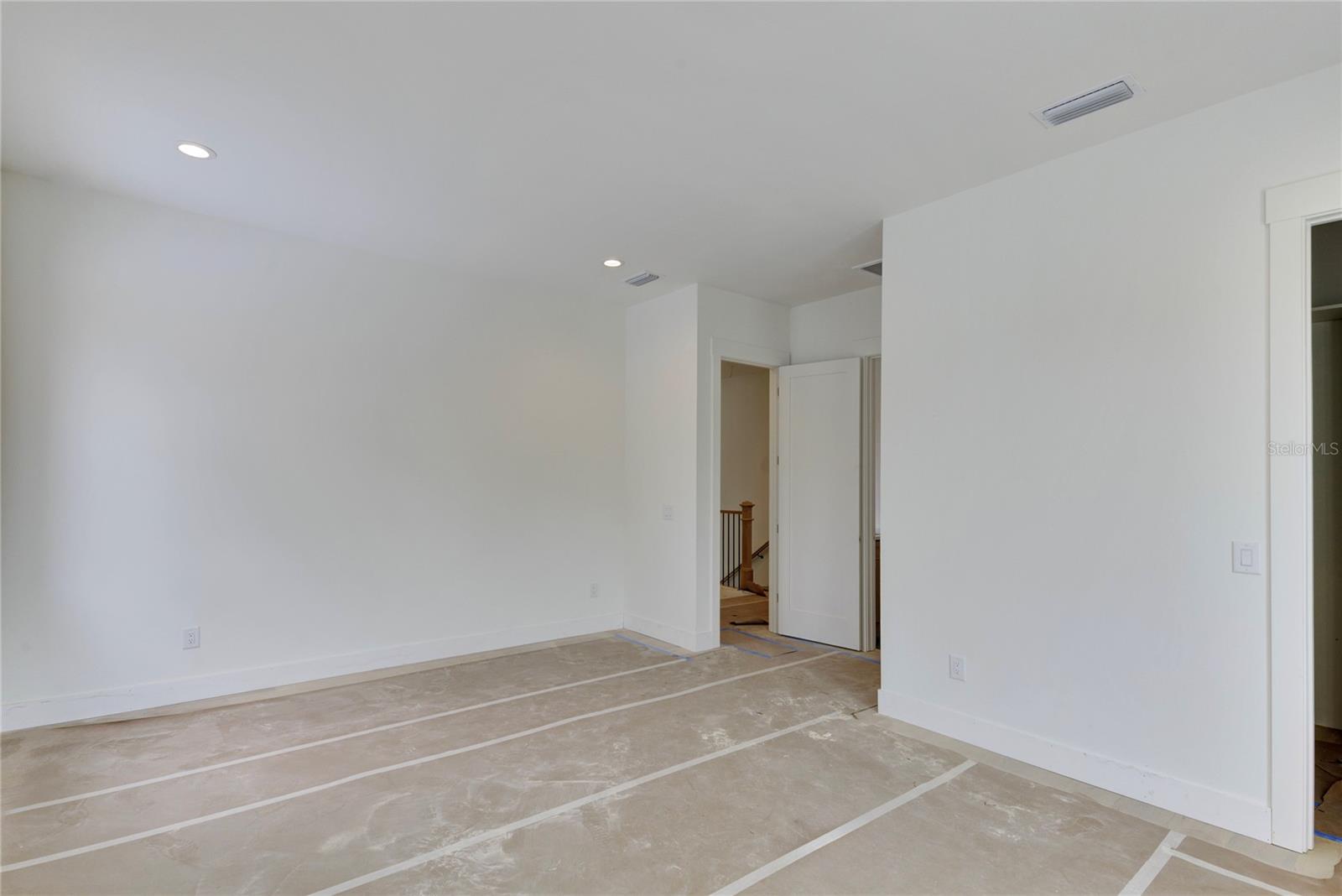 Image 20 of 39 For 4311 Sevilla Street