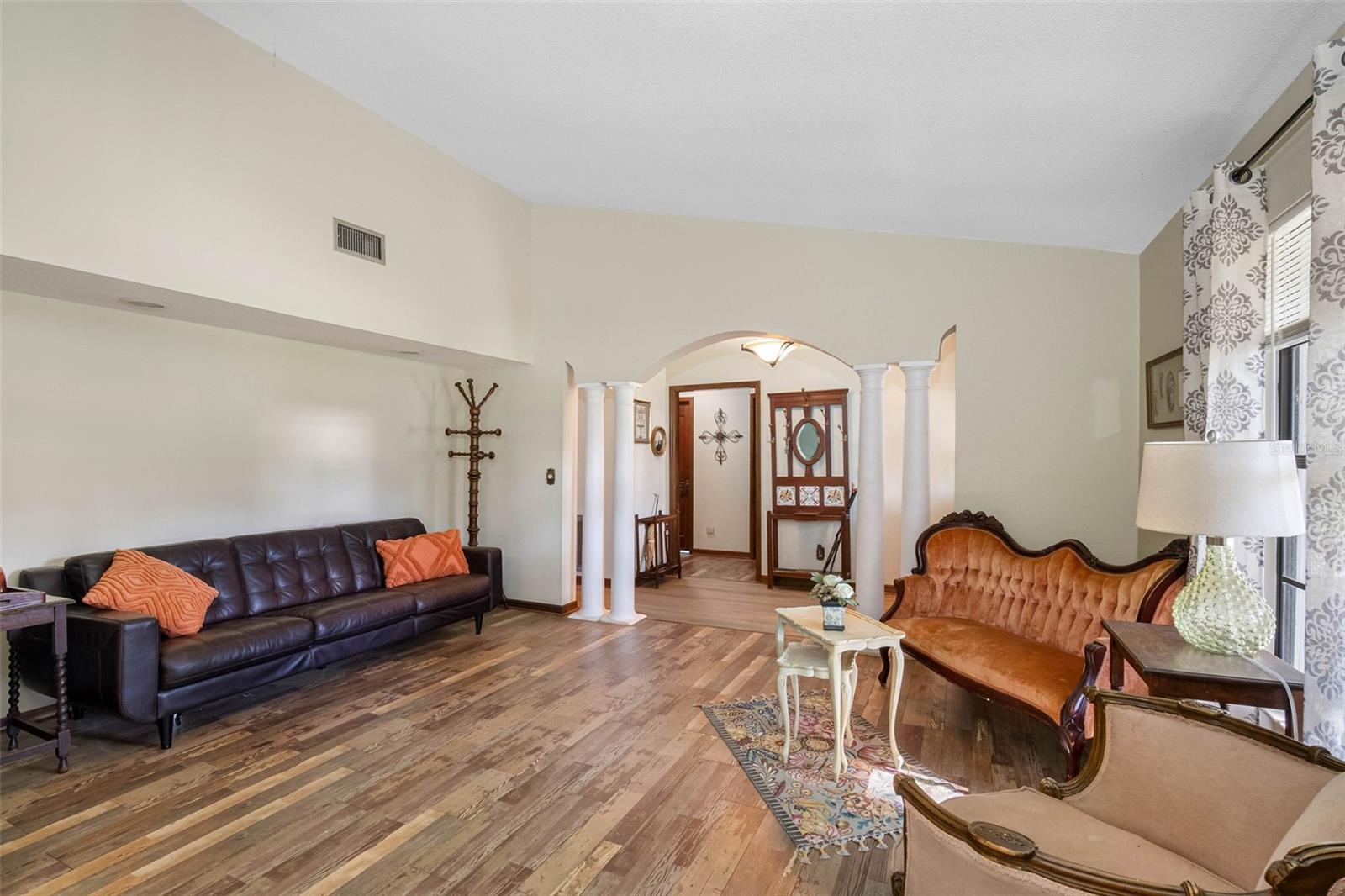 Listing photo id 10 for 11109 Winn Road