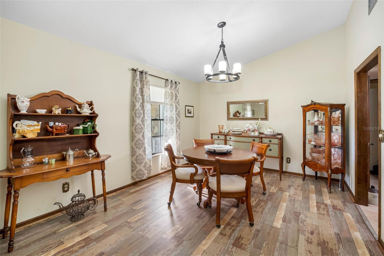 Listing photo id 12 for 11109 Winn Road