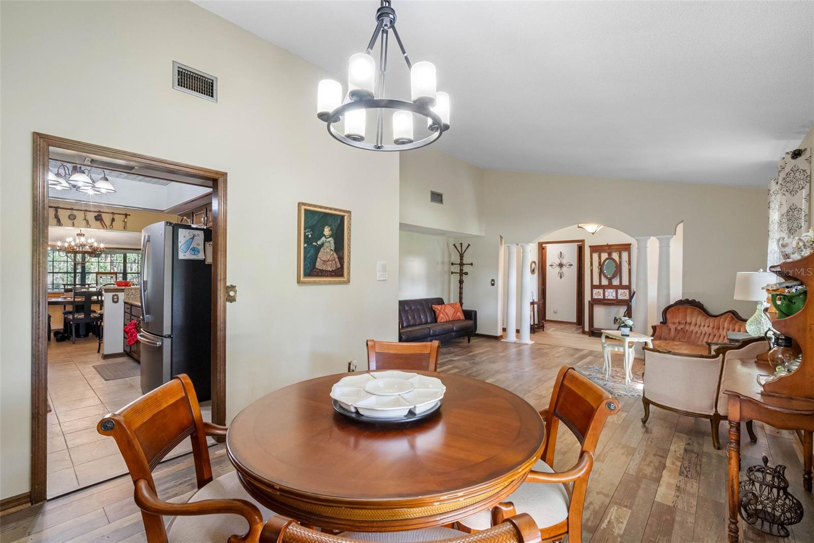 Listing photo id 13 for 11109 Winn Road
