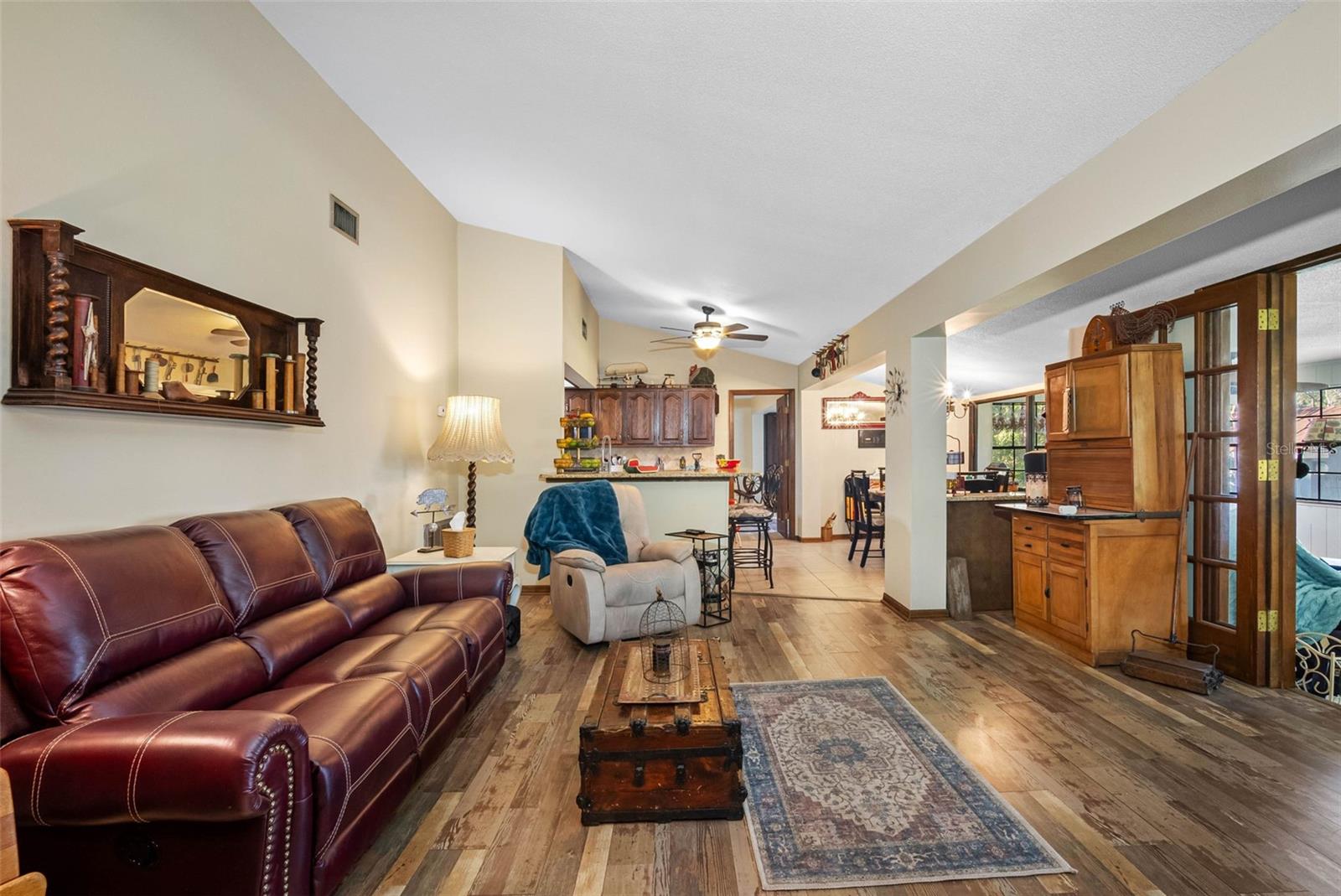 Listing photo id 17 for 11109 Winn Road