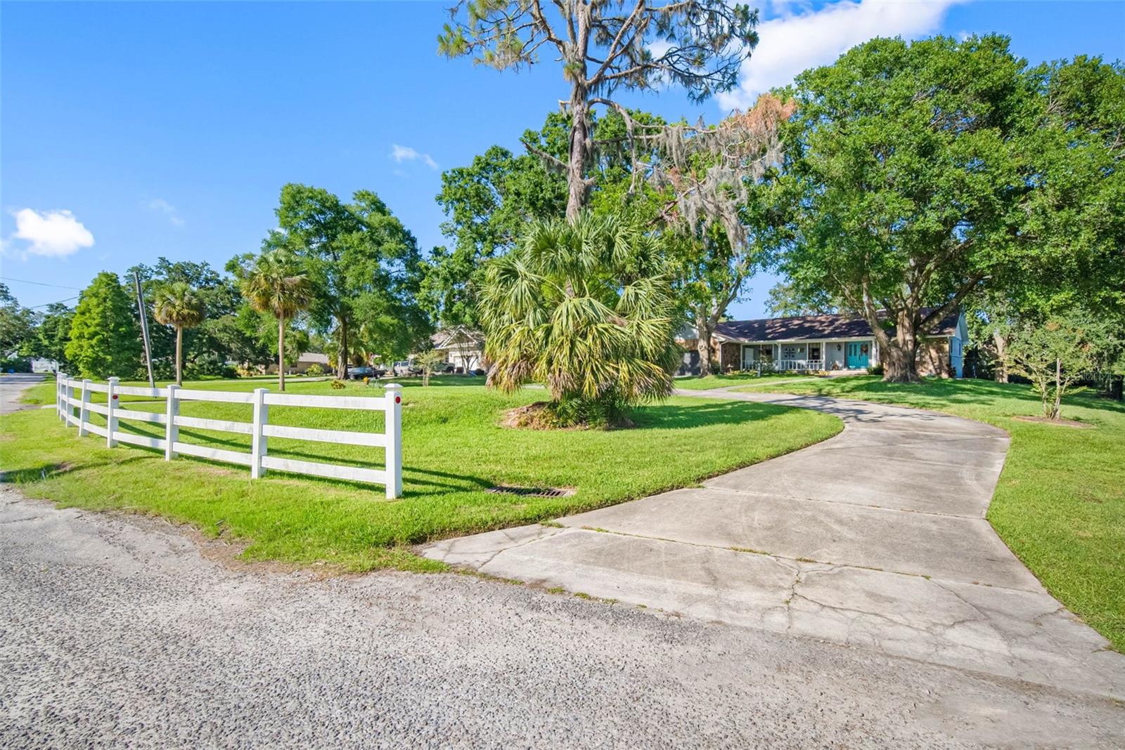 Listing photo id 1 for 11109 Winn Road