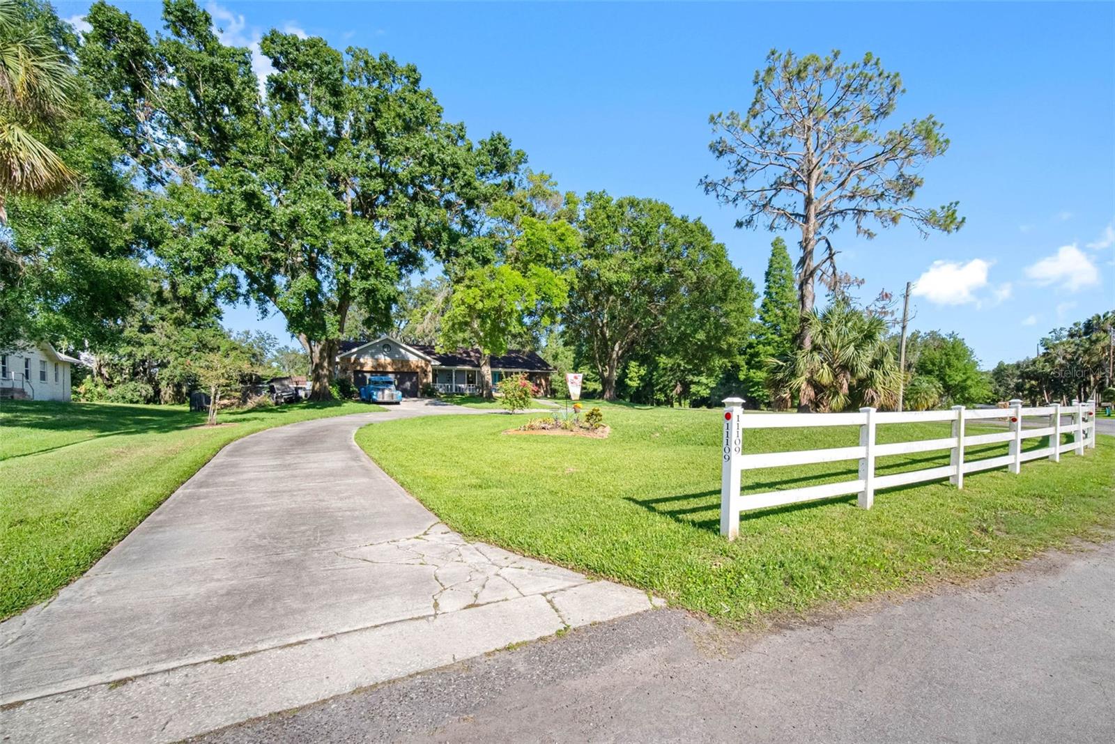 Listing photo id 2 for 11109 Winn Road