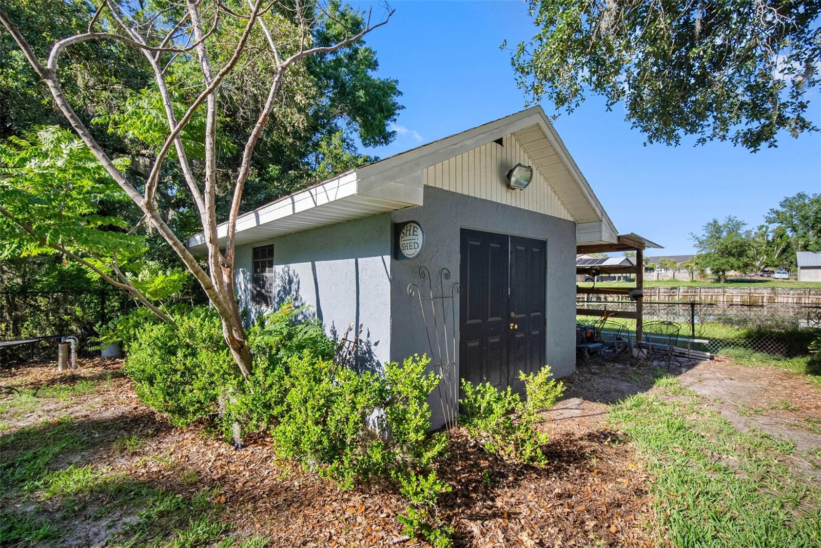Listing photo id 41 for 11109 Winn Road
