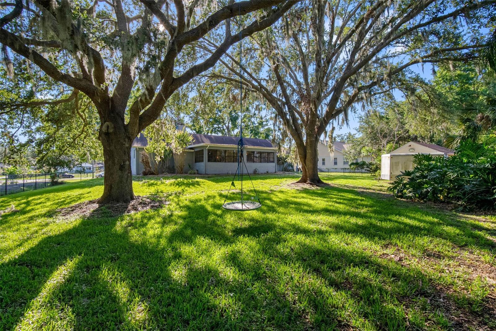 Listing photo id 44 for 11109 Winn Road