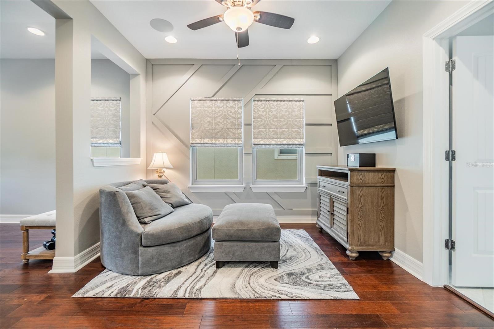 Listing photo id 23 for 10313 Scarlet Chase Drive