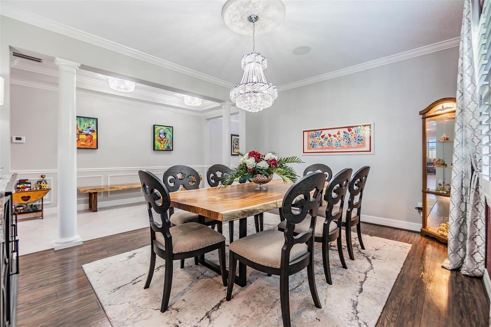 Listing photo id 7 for 10313 Scarlet Chase Drive