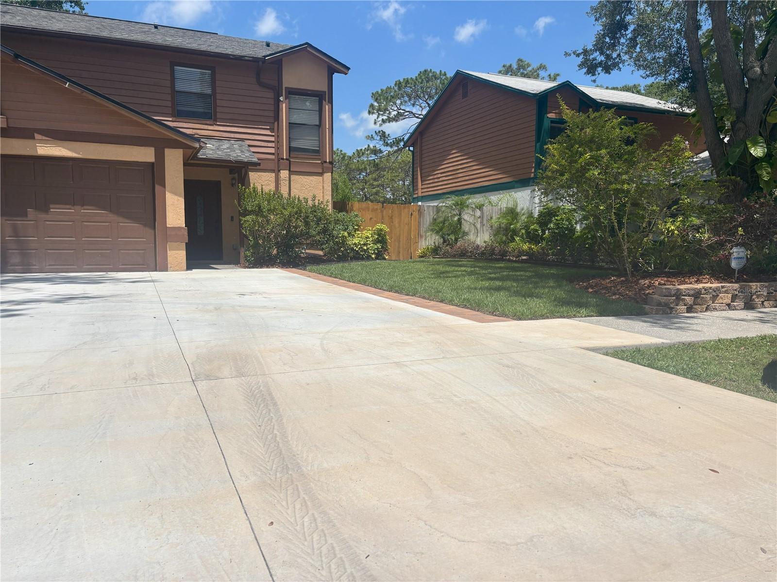 Listing photo id 8 for 5237 Corvette Drive