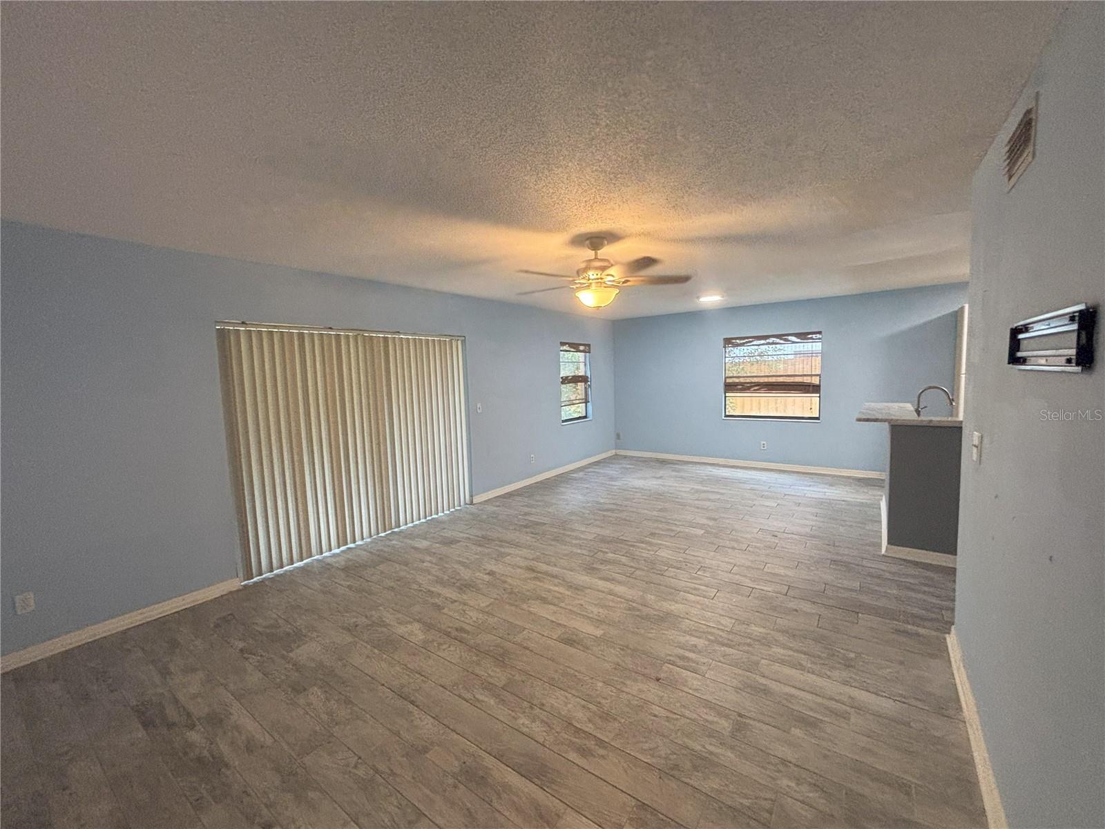 Listing photo id 18 for 5237 Corvette Drive