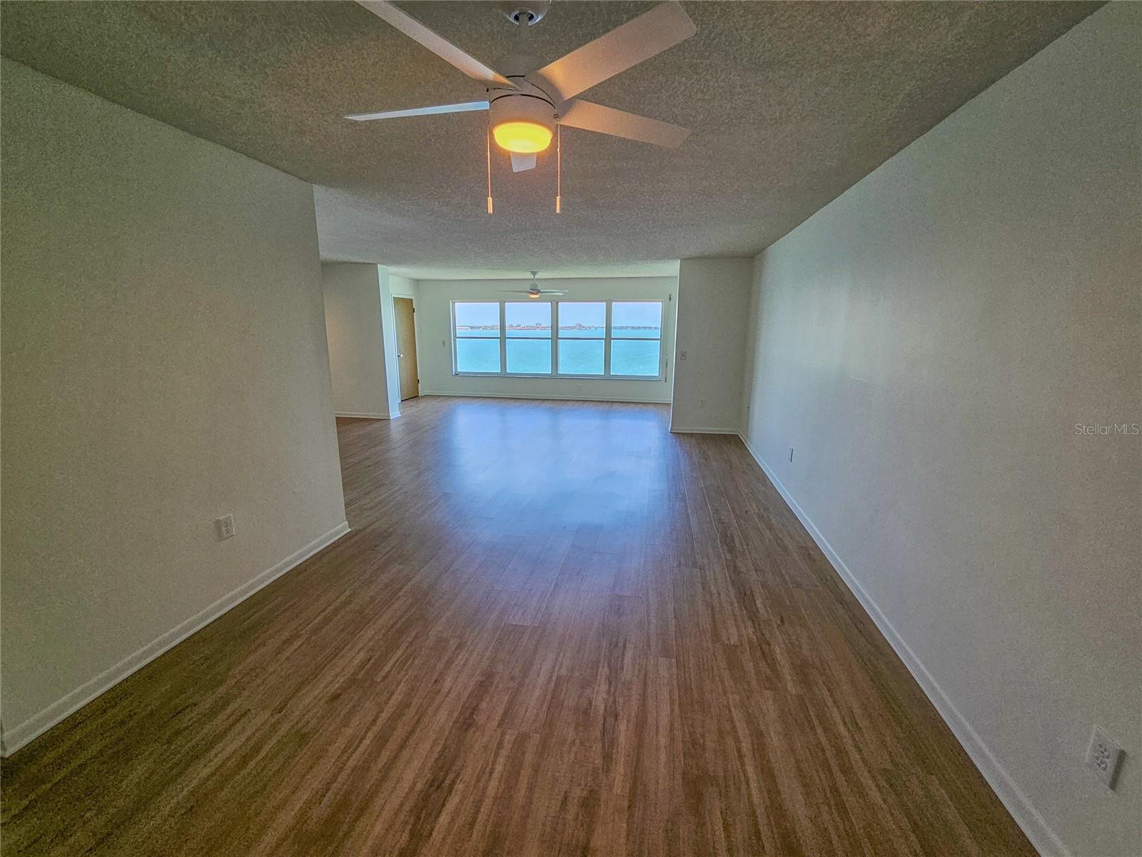 Image 7 of 36 For 6020 Shore Boulevard S 1008