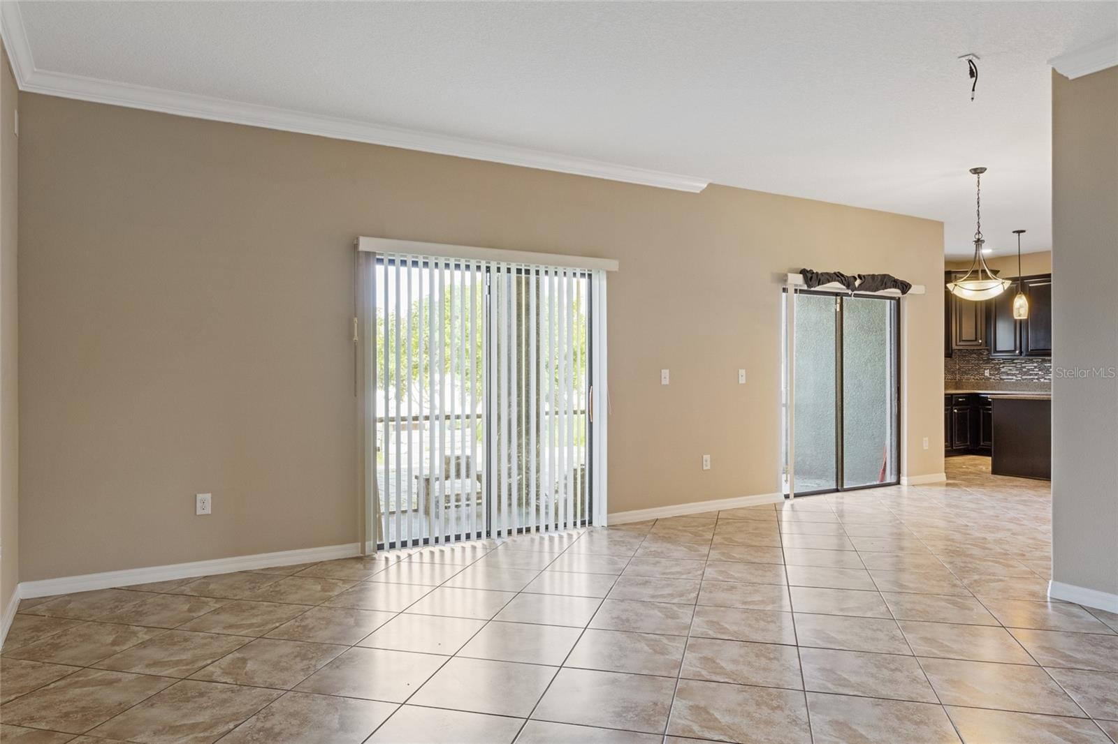 Image 11 of 27 For 10808 Whitecap Drive