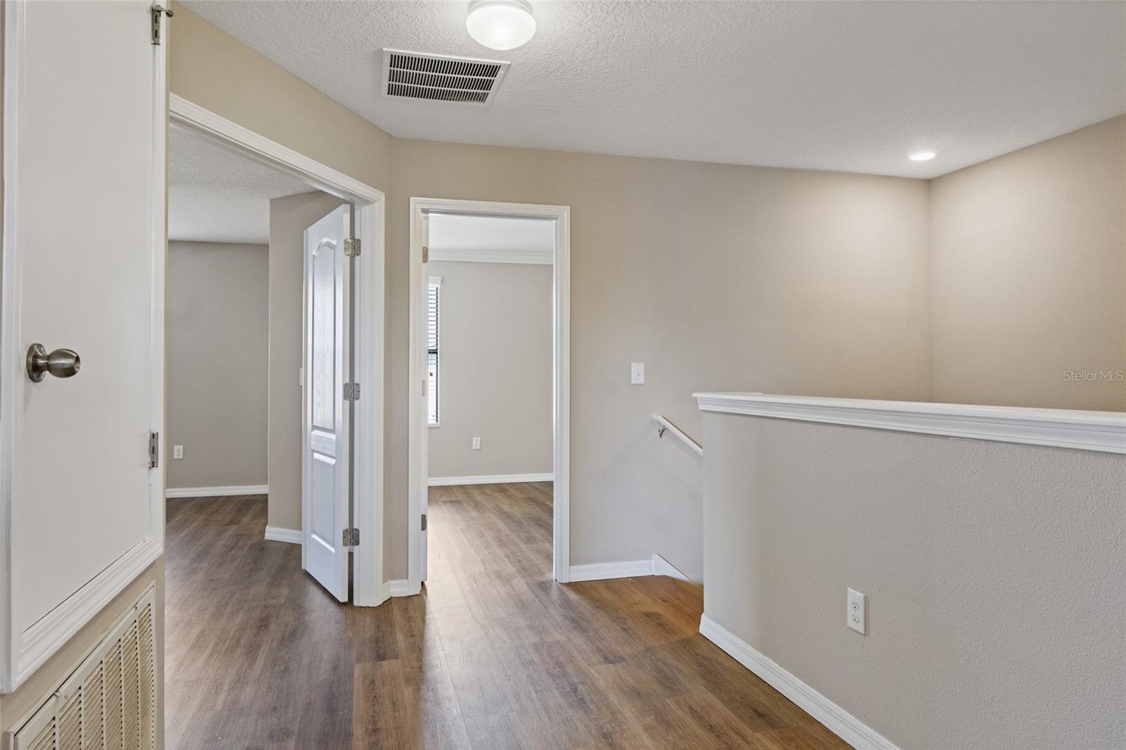 Image 23 of 27 For 10808 Whitecap Drive