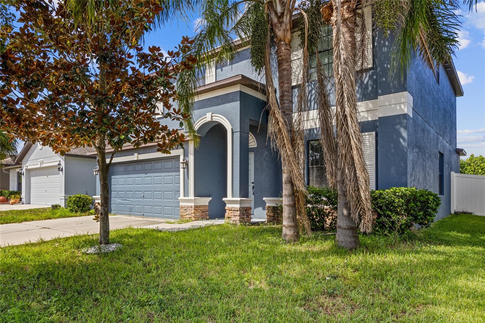 Image 3 of 27 For 10808 Whitecap Drive