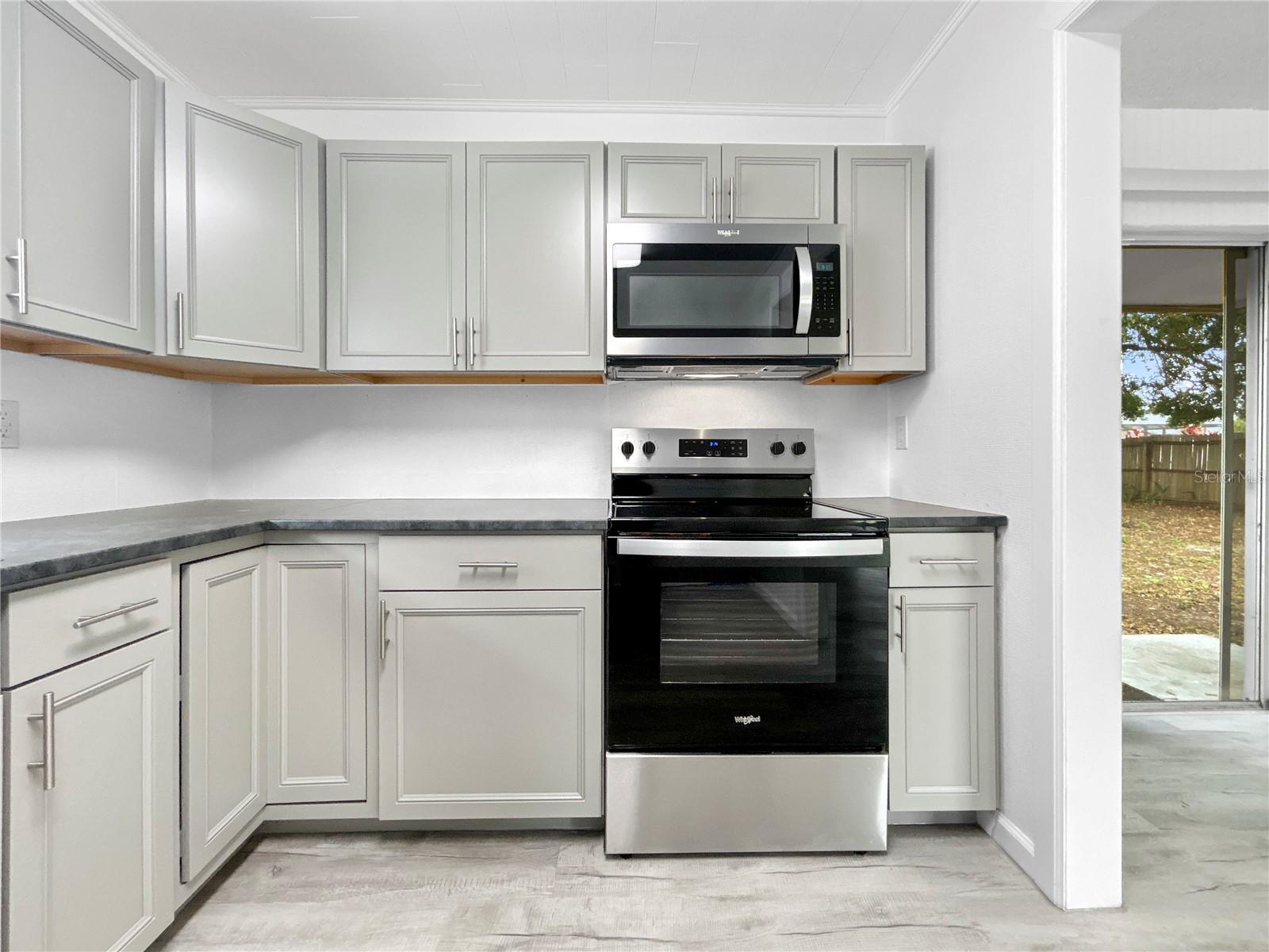 Image 11 of 24 For 8451 81st Way
