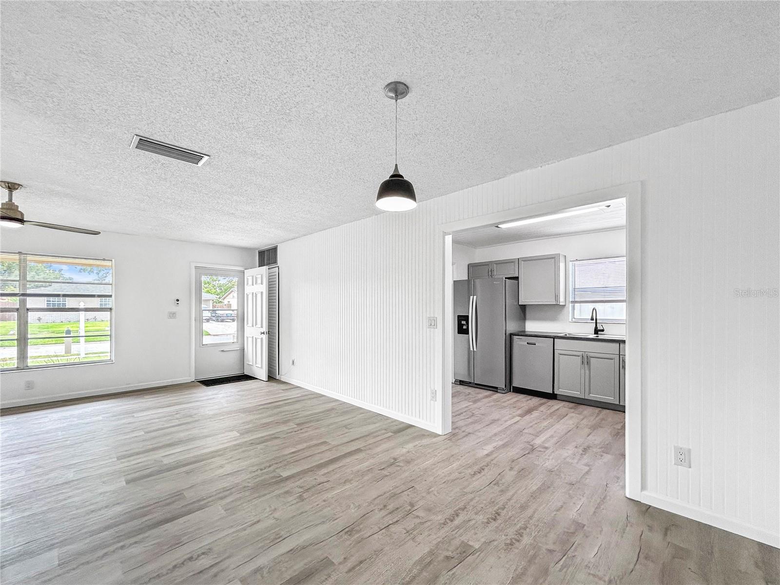 Image 2 of 24 For 8451 81st Way