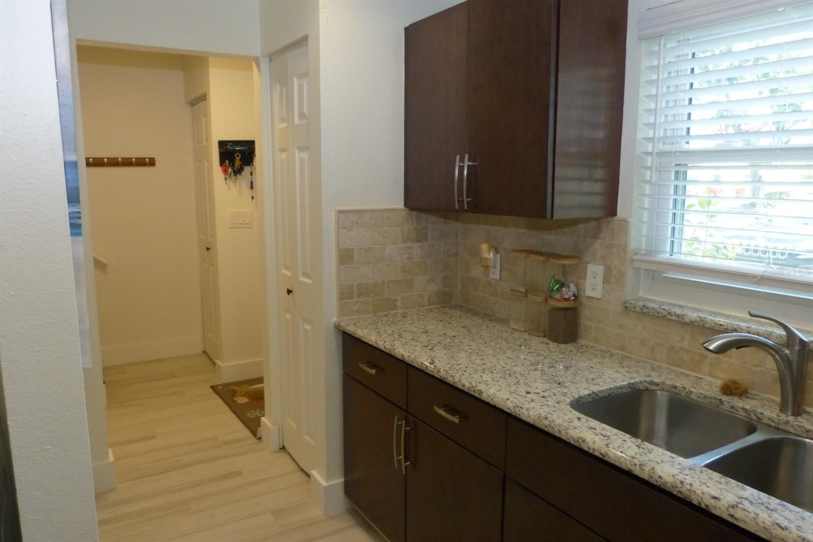 Image 13 of 45 For 2700 Bayshore Boulevard 586