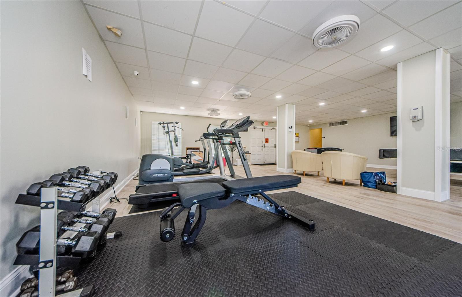 Image 44 of 45 For 2700 Bayshore Boulevard 586