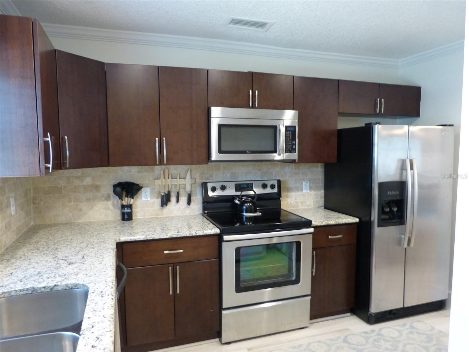 Image 5 of 45 For 2700 Bayshore Boulevard 586