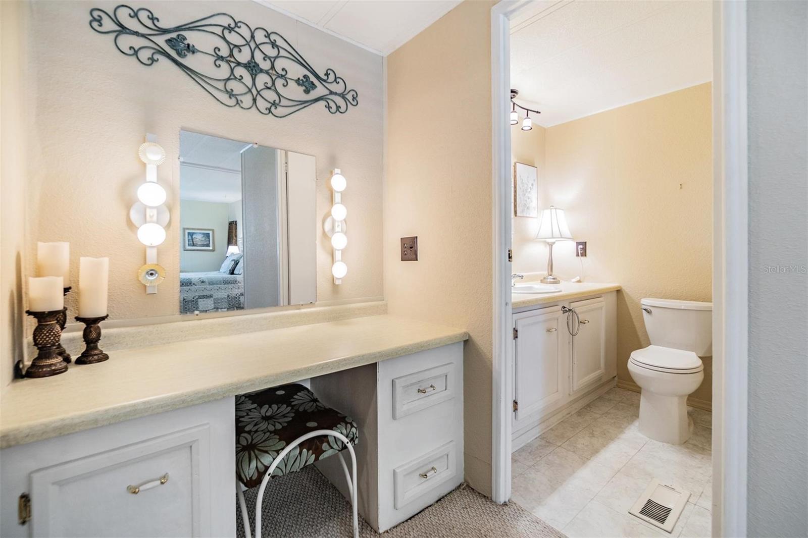 Listing photo id 21 for 36750 Beth Avenue