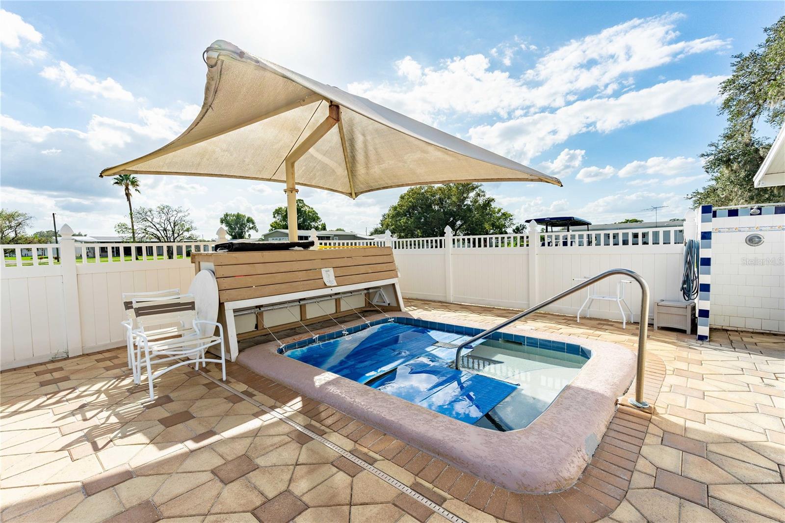 Listing photo id 37 for 36750 Beth Avenue