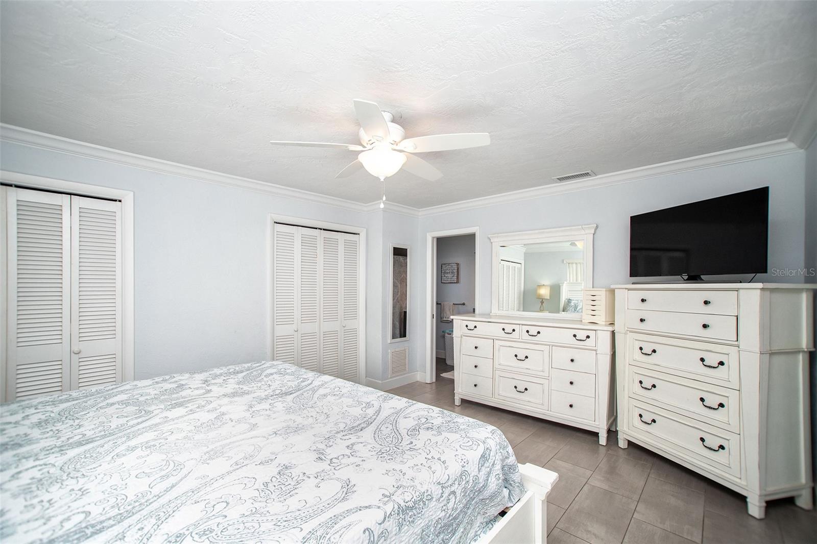 Image 15 of 26 For 11071 141st Street