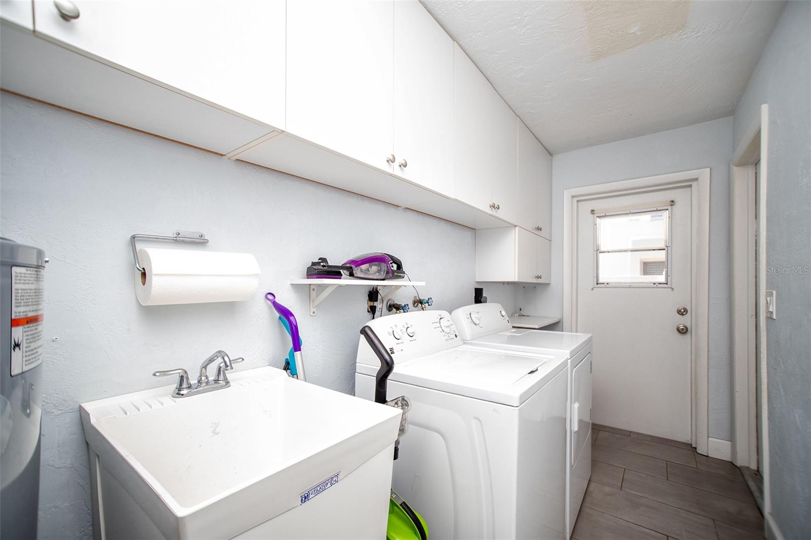 Image 22 of 26 For 11071 141st Street