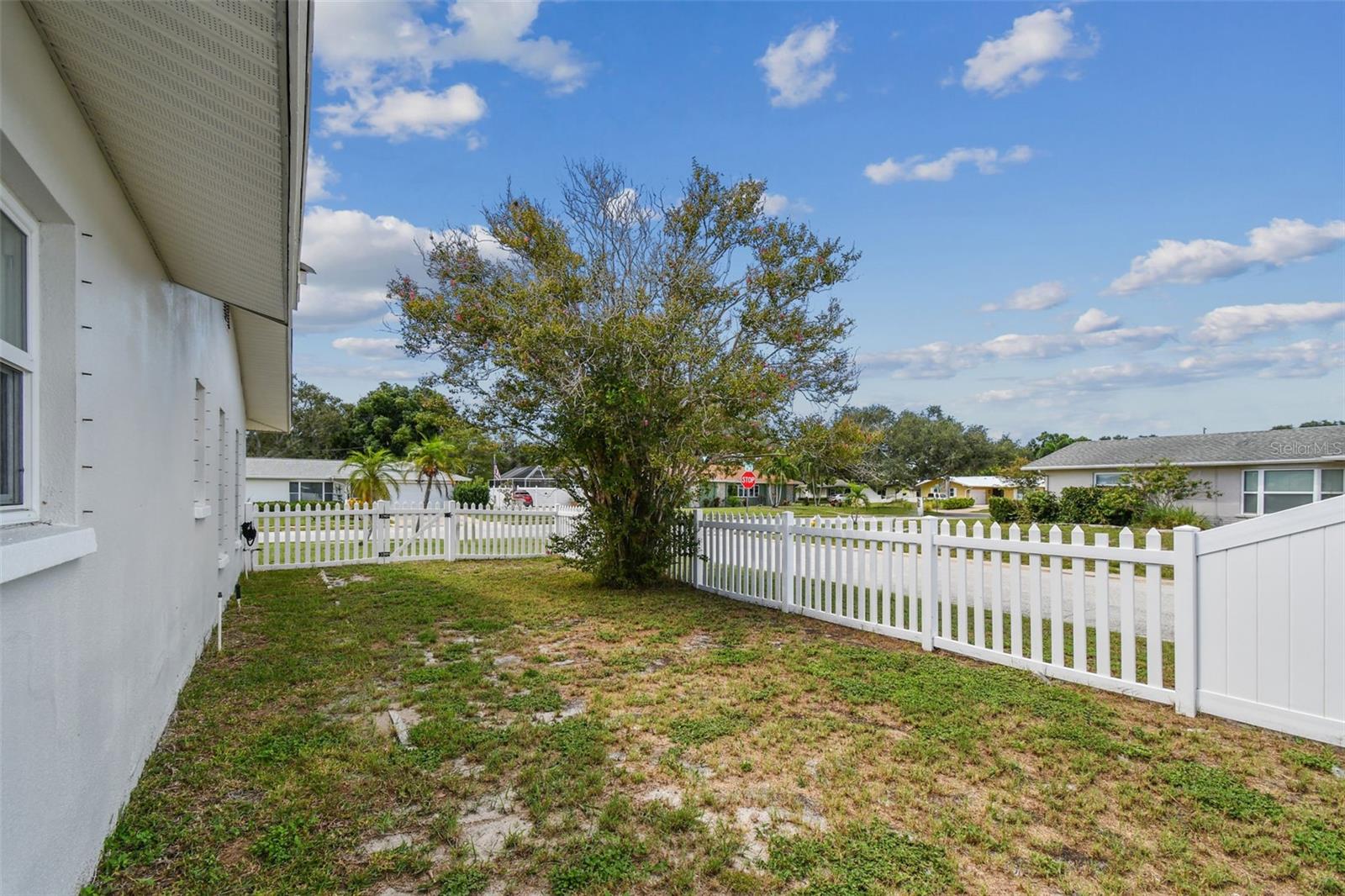 Image 65 of 77 For 11071 141st Street