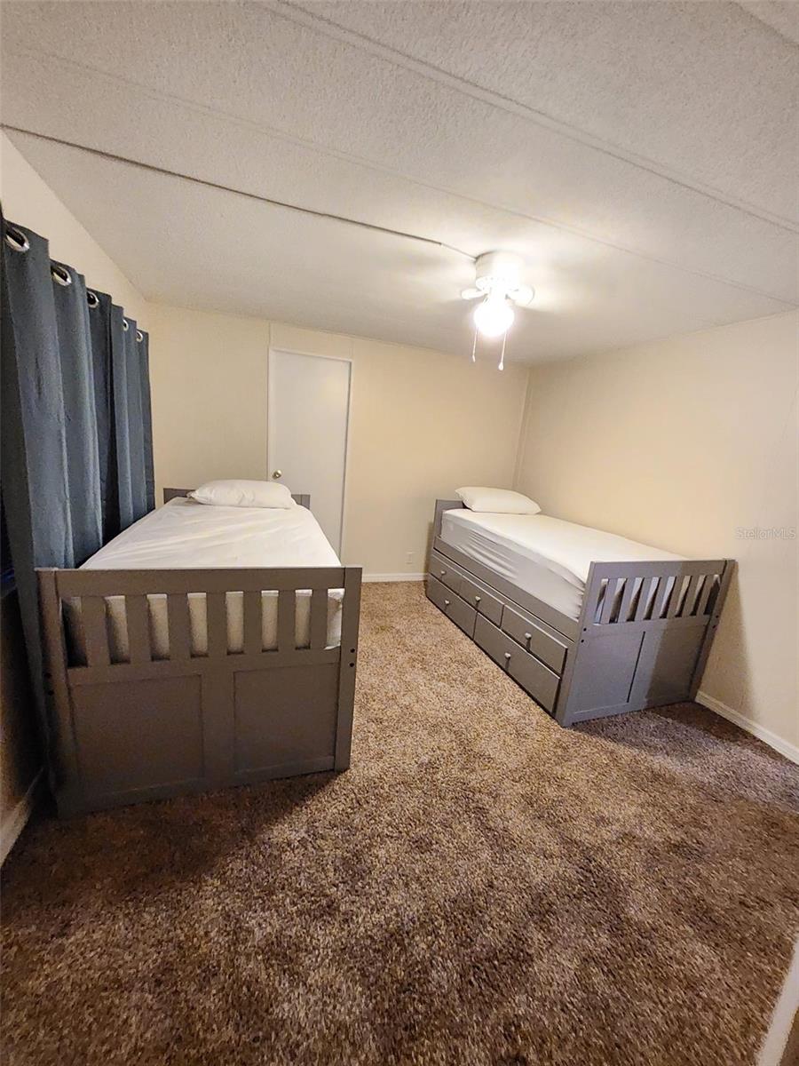 Image 14 of 53 For 33516 Arthur Drive