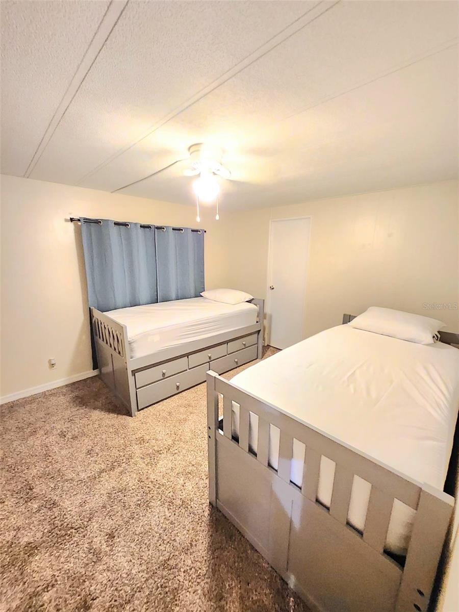 Image 15 of 53 For 33516 Arthur Drive