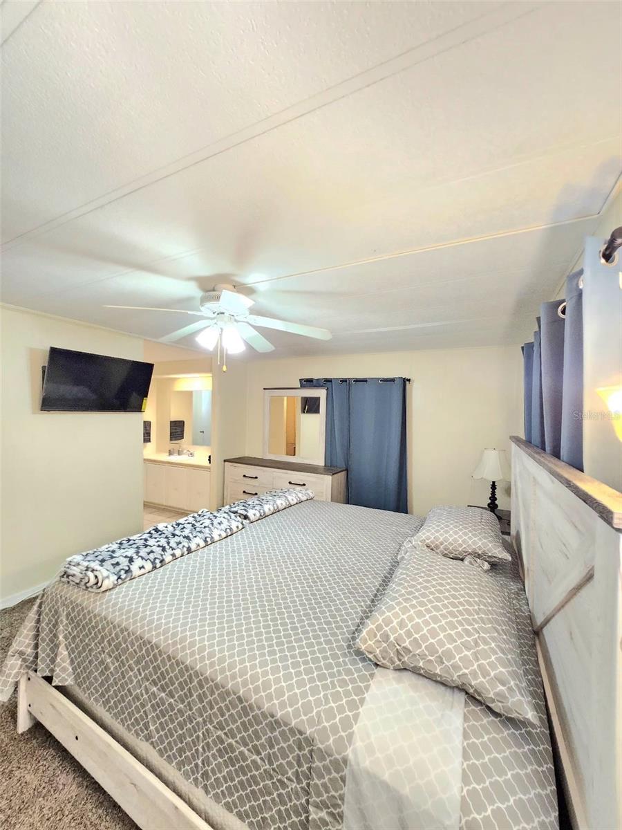 Image 16 of 53 For 33516 Arthur Drive