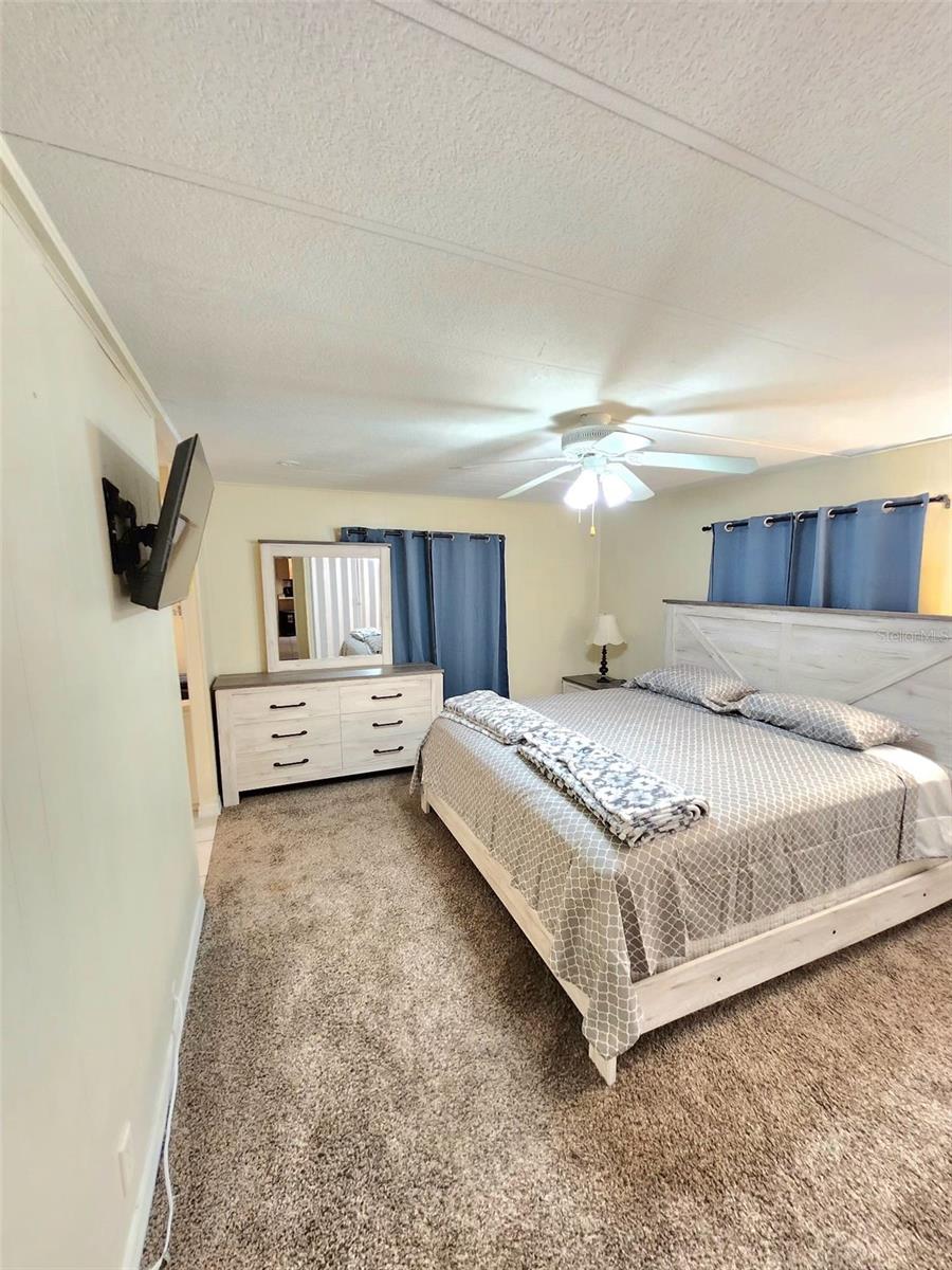 Image 17 of 53 For 33516 Arthur Drive