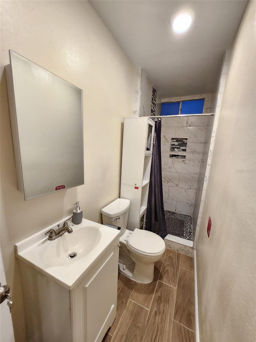 Image 6 of 53 For 33516 Arthur Drive