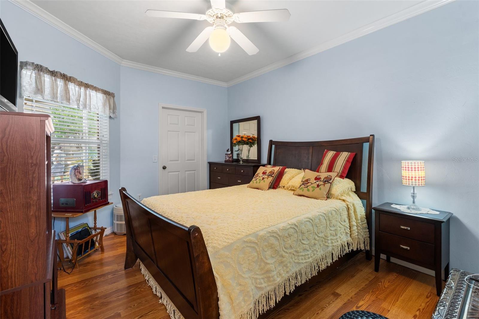 Image 15 of 30 For 13200 Newberry Road B8