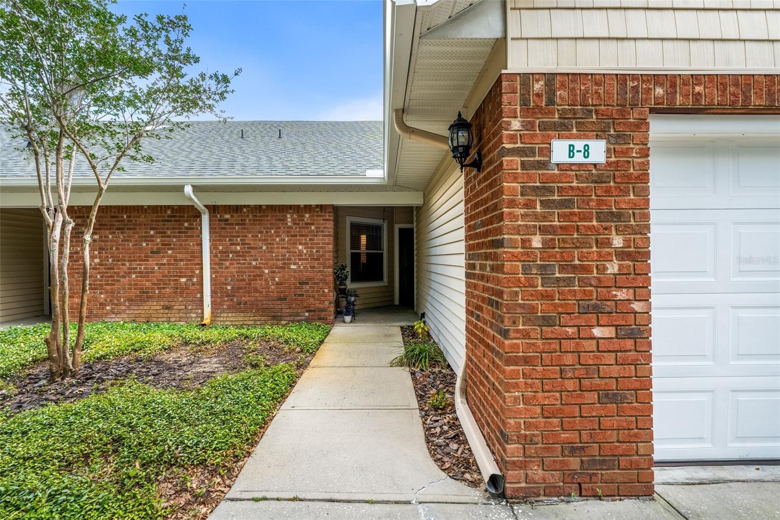 Image 2 of 30 For 13200 Newberry Road B8