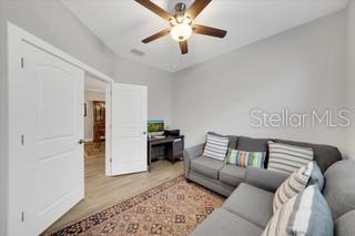 Image 16 of 20 For 1528 Highland Park Drive