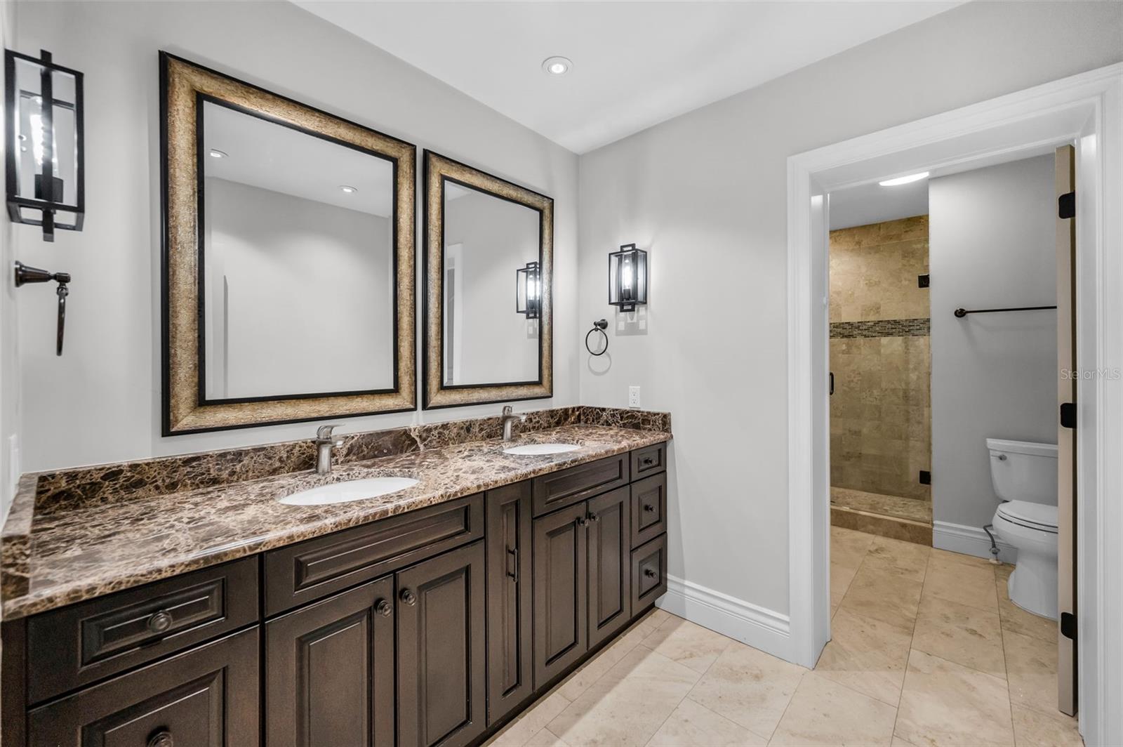 Image 26 of 42 For 132 Giralda Boulevard Ne