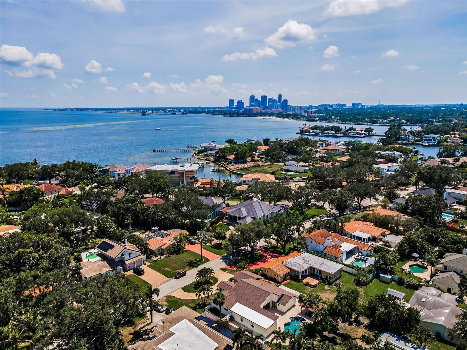 Image 4 of 42 For 132 Giralda Boulevard Ne
