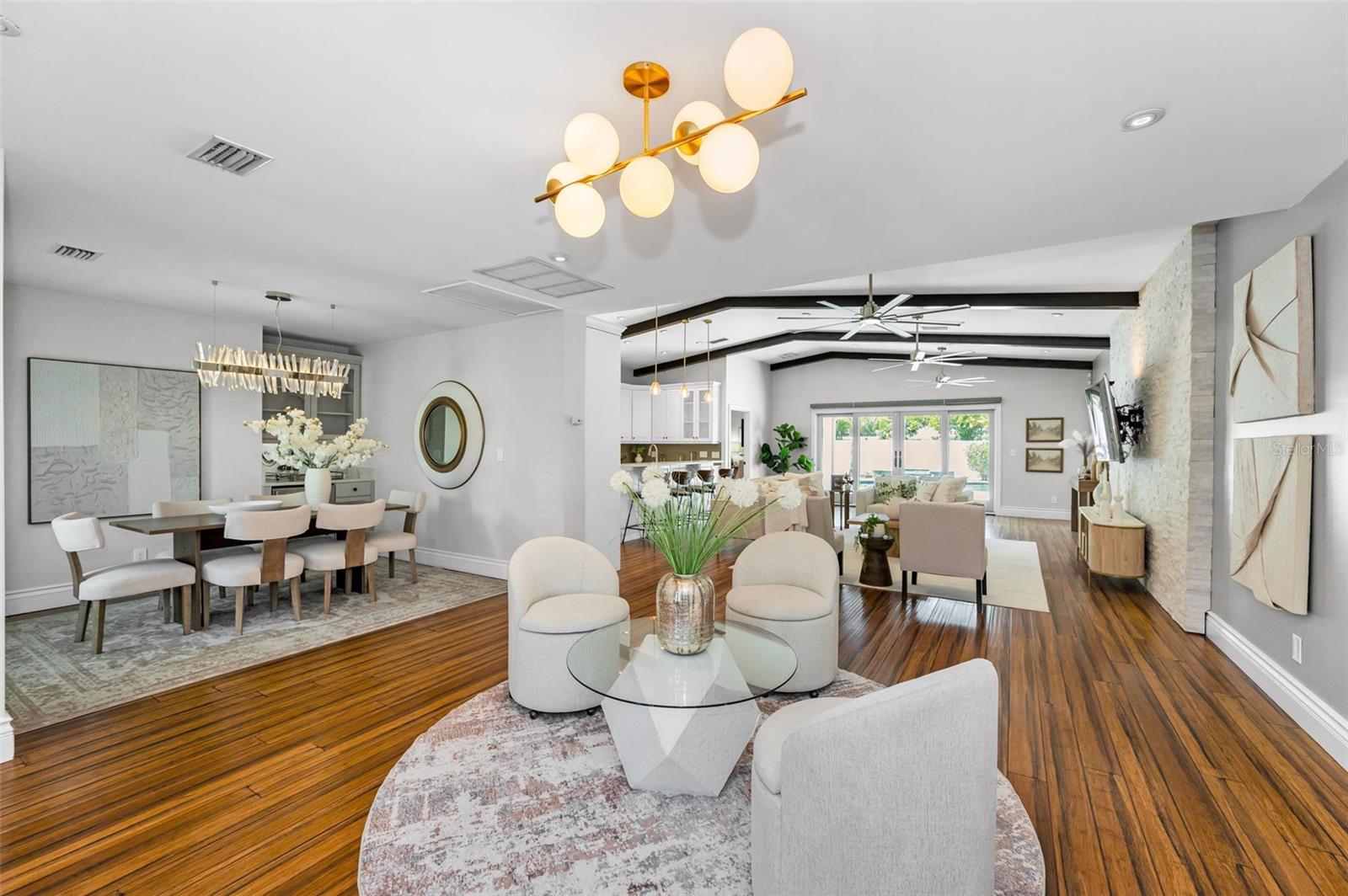 Image 6 of 42 For 132 Giralda Boulevard Ne
