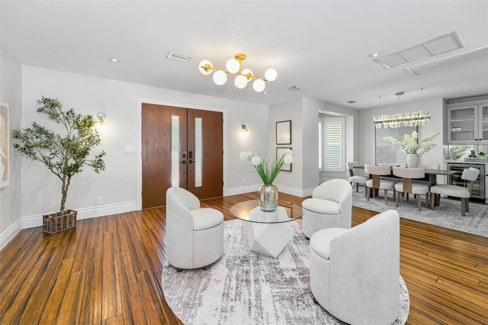Image 7 of 42 For 132 Giralda Boulevard Ne