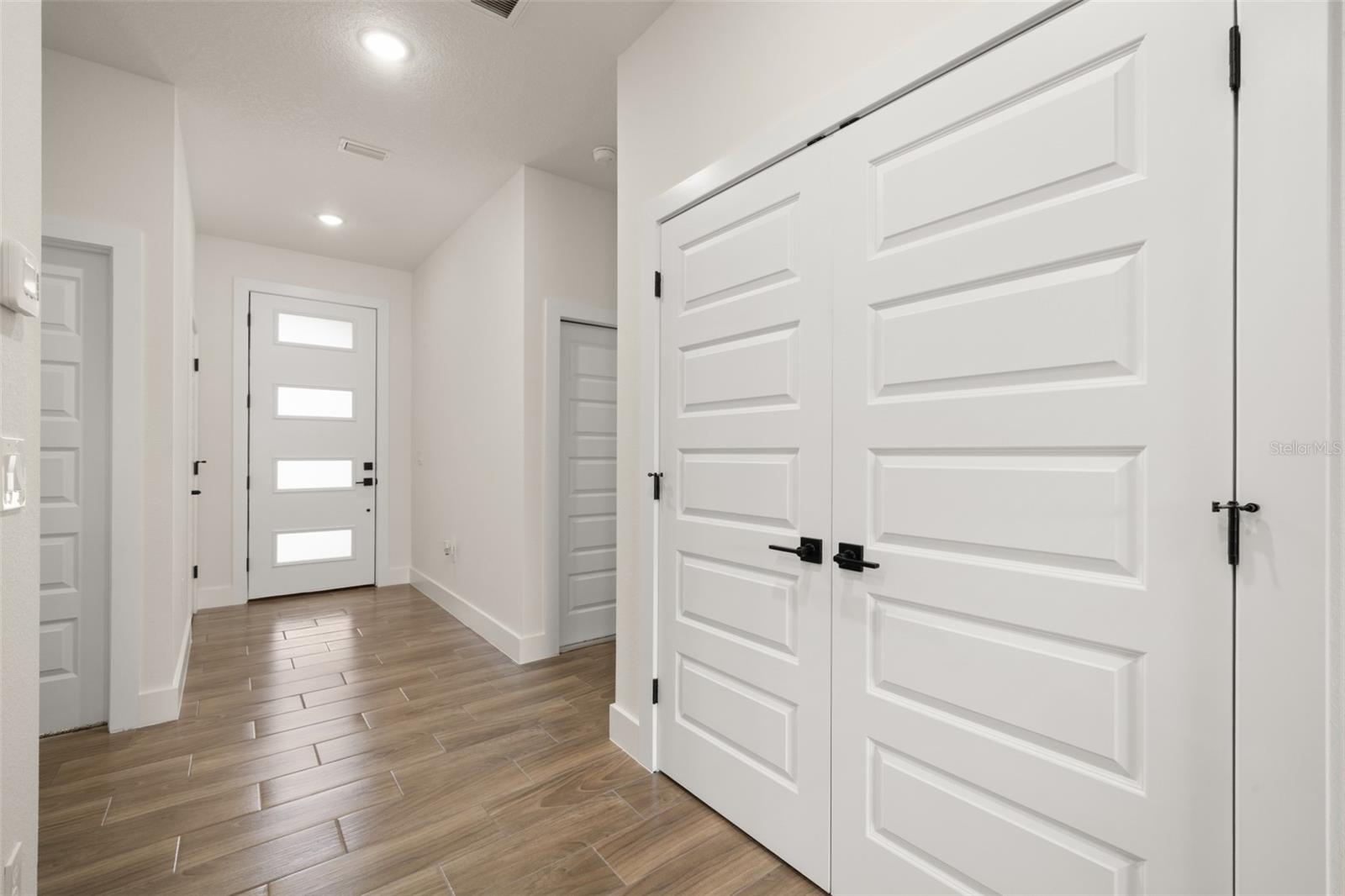 Image 16 of 59 For 5243 Cortez Boulevard
