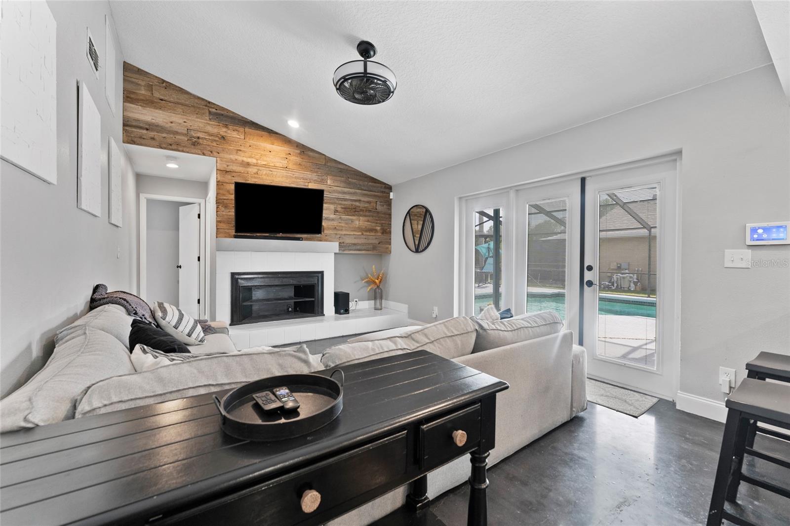 Image 9 of 47 For 8638 Chadwick Drive